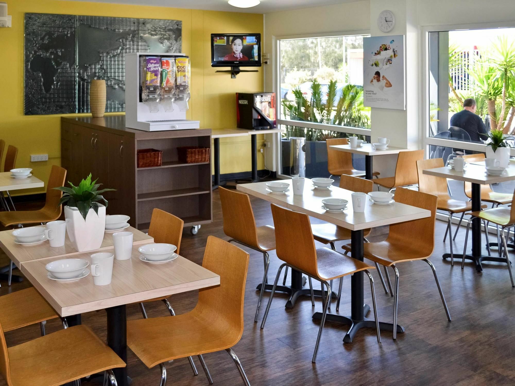 Ibis Budget - 3*